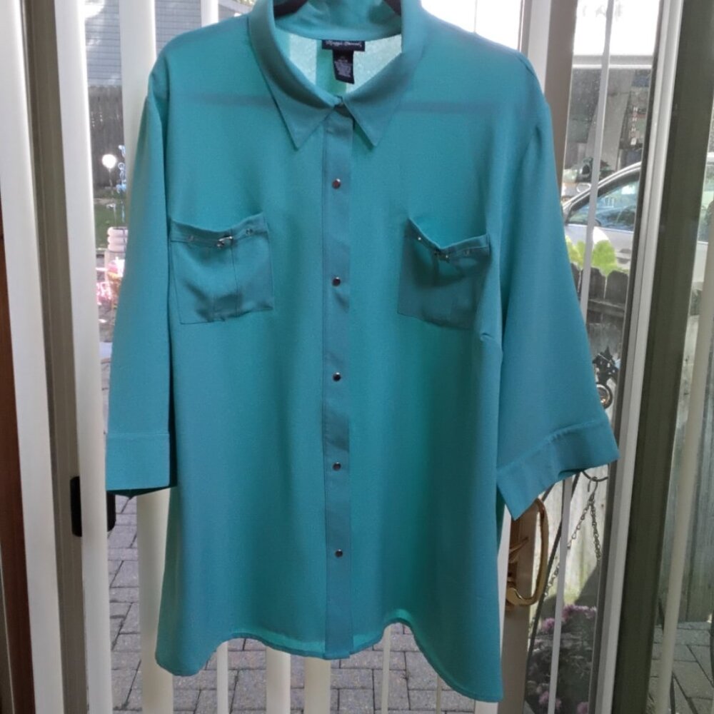Maggie Barnes Wm's plus SZ 3X (26 /28) Teal Snap button down blouse